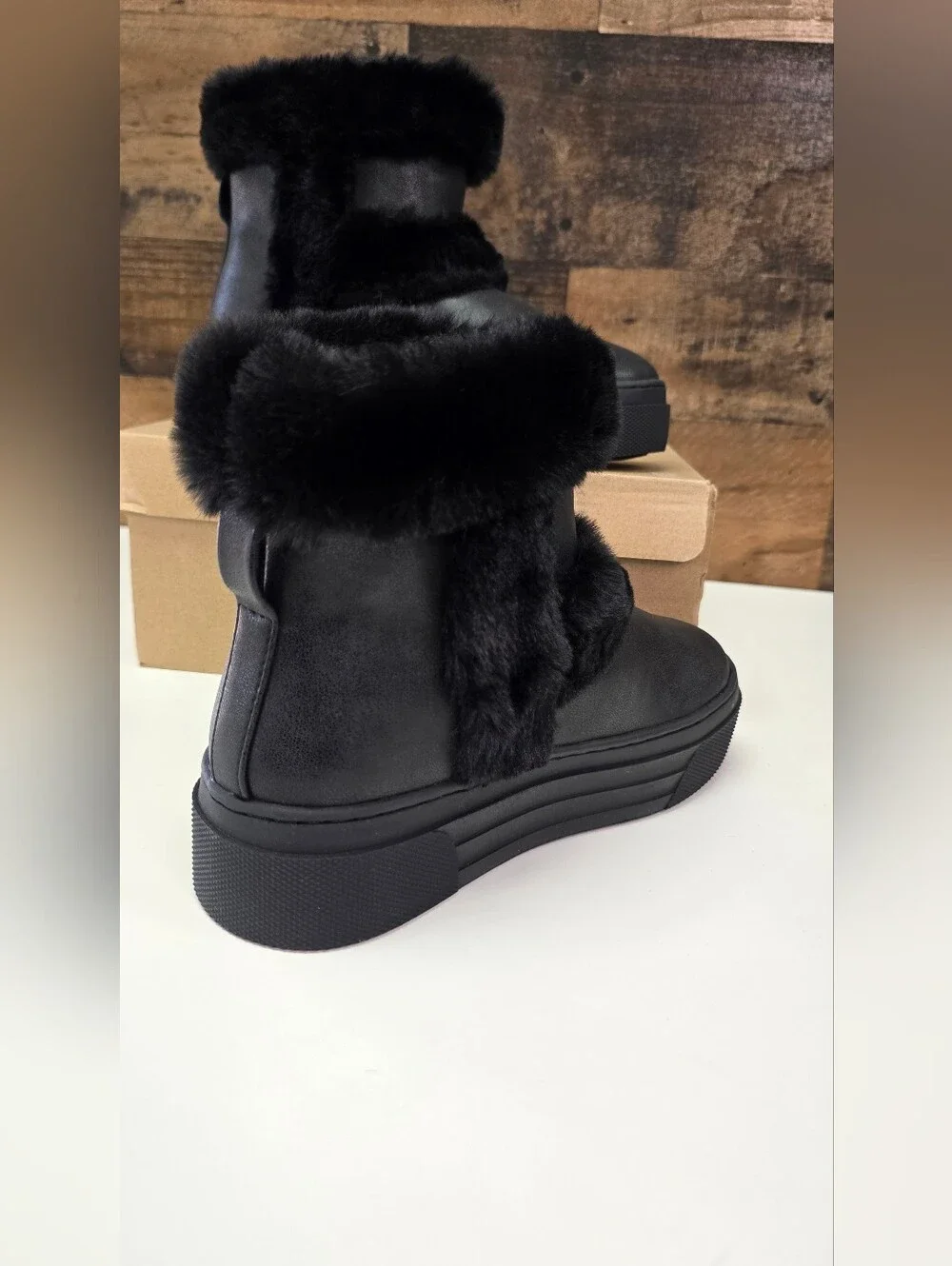 Steve Madden Black Faux Fur Platform Ankle Bootie Kids Size 3